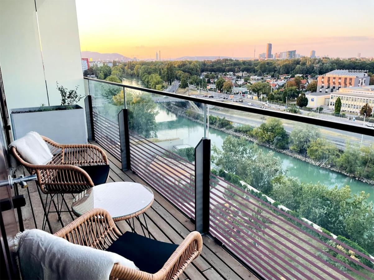 Sunrise Above Sky With Rooftop Pool Βιέννη Εξωτερικό φωτογραφία
