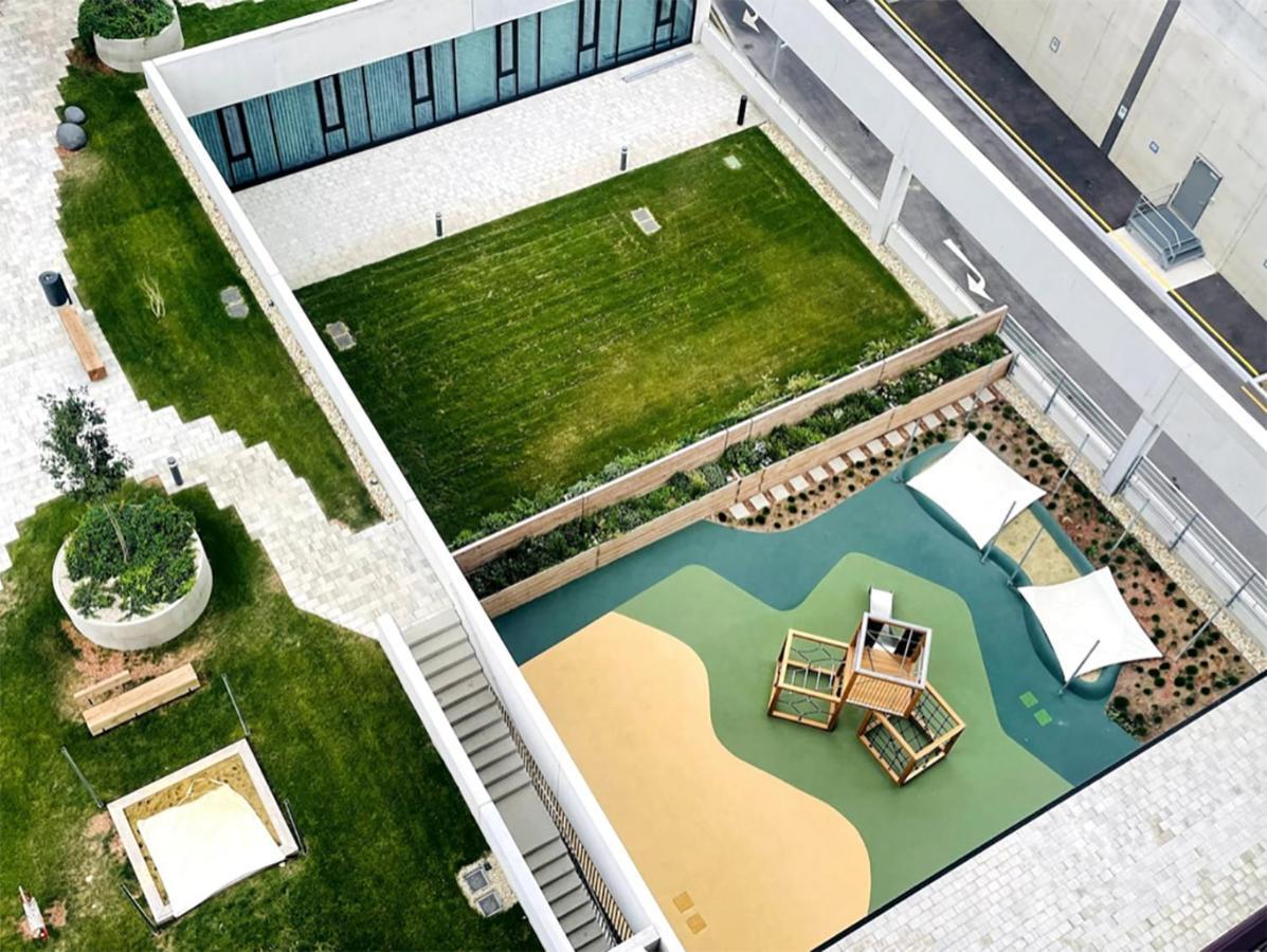 Sunrise Above Sky With Rooftop Pool Βιέννη Εξωτερικό φωτογραφία